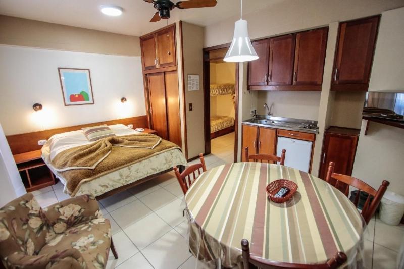 Apartamento Pousada Do Serrano Gramado Exterior foto
